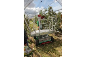 Maszyny do zbioru owoców w sadzie - prezentacja oferty dla sadowników