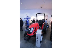 Ciągnik sadowniczy - TYM