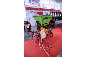 Rozsiewacz nawoz&oacute;w - Motyl