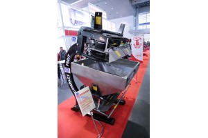 Rozsiewacz nawoz&oacute;w Compact 2 Fruit