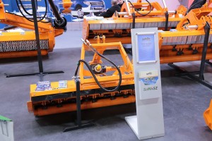 Kosiarka bijakowa tylno-czołowa klasy lekkiej - SaMASZ