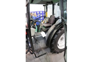 Ciągnik sadowniczy - Massey Ferguson 3640s