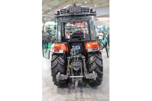 Ciągnik sadowniczy - Massey Ferguson 3640s