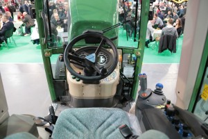 Ciągnik sadowniczy - Fendt 209 V Vario