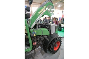 Ciągnik sadowniczy - Fendt 209 V Vario