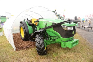 John Deere 5075 GL - ciągnik specjalistyczny