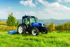 New Holland wprowadza na rynek nowy ciągnik niskoprofilowy T4