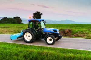 New Holland wprowadza na rynek nowy ciągnik niskoprofilowy T4