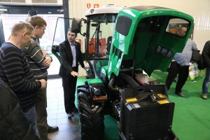 Maszyny i urządzenia sadownicze prezentowane podczas Międzynarodowych Targów Agrotechniki Sadowniczej – FruitPRO 2015