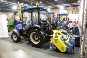 Targi Sadownictwa i Warzywnictwa TSW 2015 - ciągniki New Holland