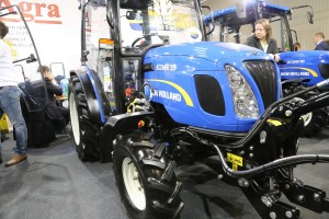 Targi Sadownictwa i Warzywnictwa TSW 2015 - ciągniki New Holland