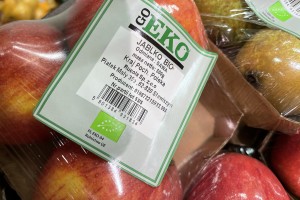  Netto - Sawa - jabłka bio - pakowane po 4 sztuki 