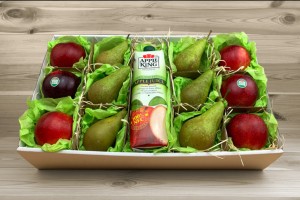  Owocowy prezent 12 - jabłka gruszki sok - 35 zł