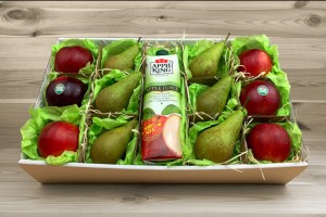  Owocowy prezent 12 - jabłka gruszki sok - 35 zł