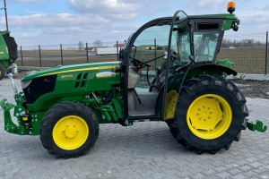 Fot 3. Ciągnik - John Deere 5075 GL