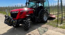 Ciągnik sadowniczy - Massey Ferguson 3708 S Efficient + kosiarka