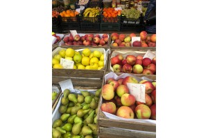  Ceny jabłek na targowisku - 23 październik 2021 r.