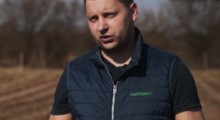 Pierwsze zabiegi w truskawkach - Tomasz Domański, Agrosimex