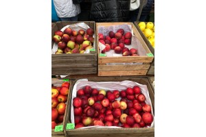  Ceny jabłek na straganie [fot 8.]