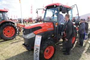 Kubota L5040 - znany ciągnik sadowniczy