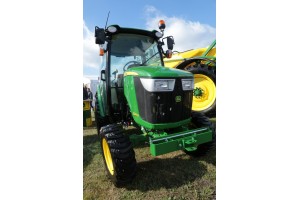 Ciągnik specjalistyczny John Deere 3045R