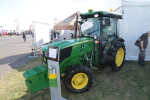 Ciągnik sadowniczy John Deere 5075GV