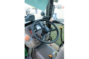 Ciągnik sadowniczy John Deere 5075GV