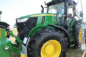 Ciągniki rolnicze John Deere - model 7290R