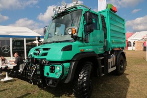 Mercedes UNIMOG U423