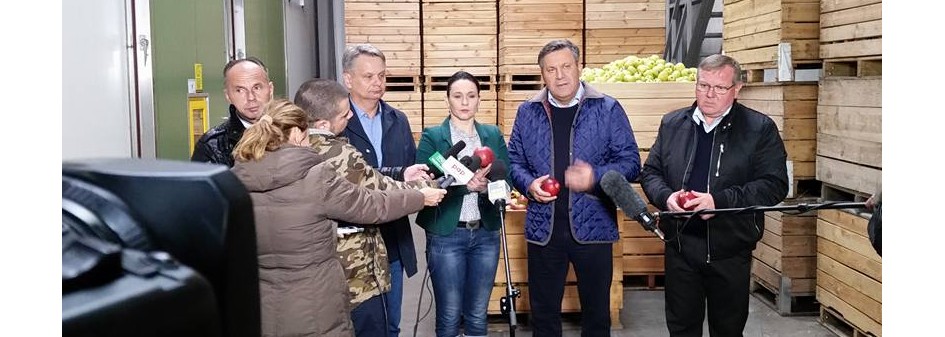 Piechociński: Otworzyliśmy dla polskich jabłek nowe rynki