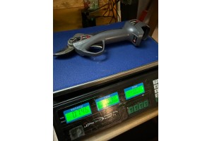 Sekator elektryczny Ausonia Nativa Medium - 746 g bez baterii.