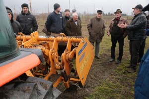 Prezentacja maszyn Centrum Techniki Rolniczej Sp. z o.o. (Środa Wlkp.) - Łopaty mechaniczne SELVATICI  