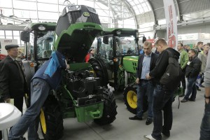 John Deere 5075GV 'Agro Wanicki'  - HORTI-TECH Kielce 2016r.