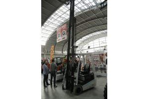 Wózki widłowe Nissan Forklift - HORTI-TECH Kielce 2016r.