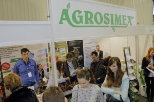 Agrosimex z bogatą ofertą środków do produkcji sadowniczej oraz doradztwem