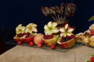  Mnóstwo jabłek różnych odmian do degustacji podczas Światowego Dnia Jabłka